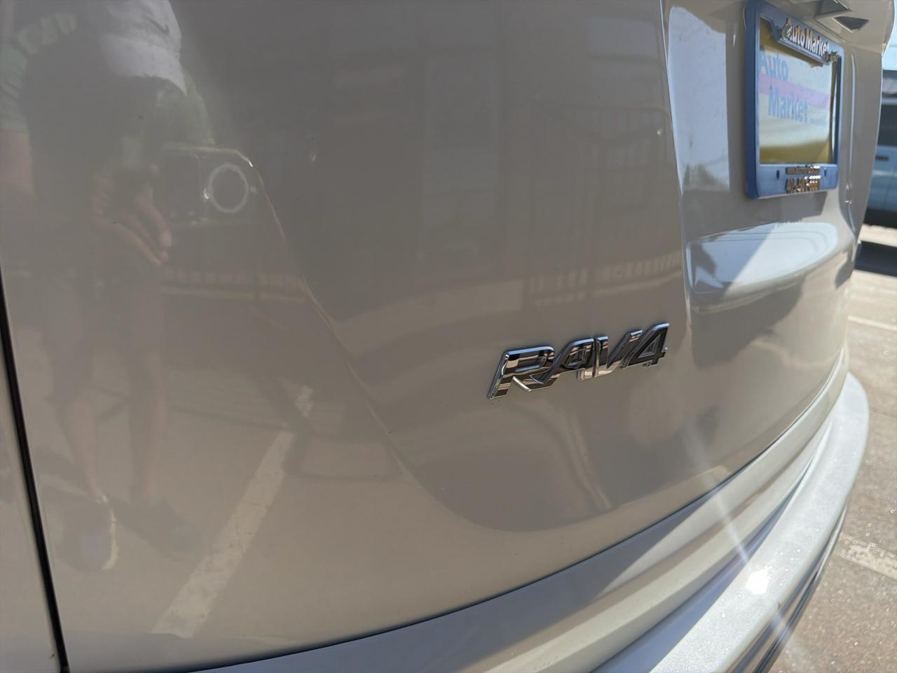 Toyota RAV4 Limited FWD (Natl) 2017