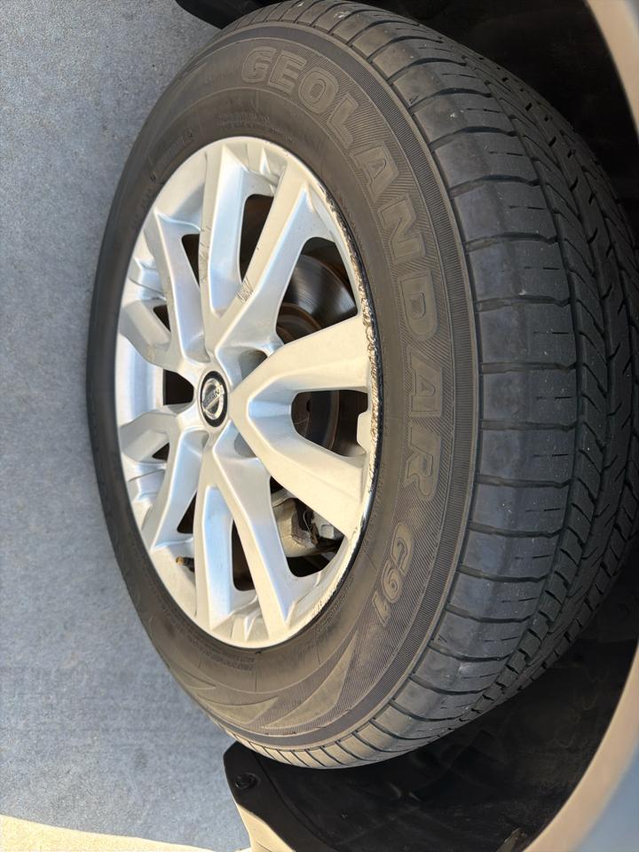Nissan Rogue Sport FWD S 2020