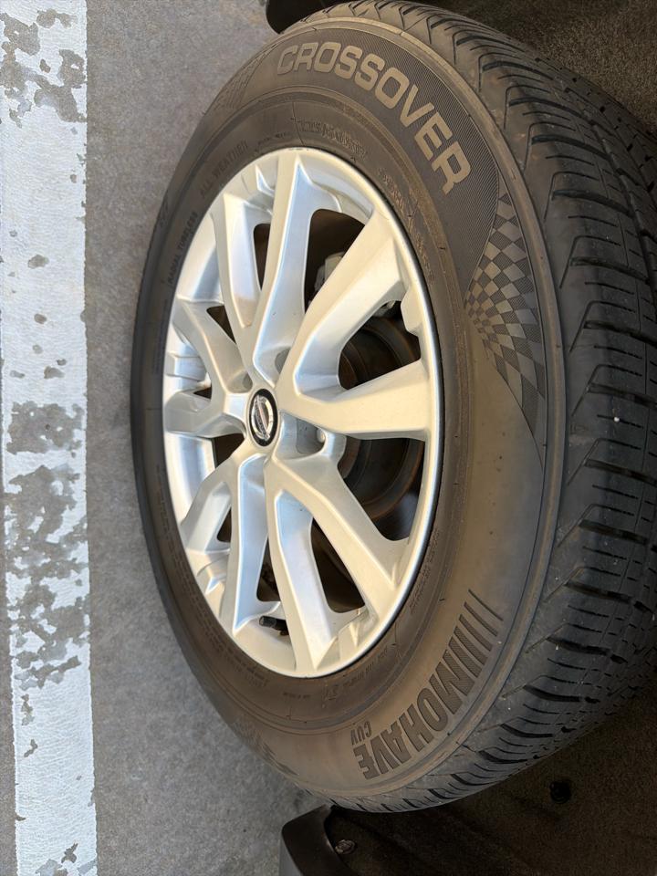 Nissan Rogue Sport FWD S 2020