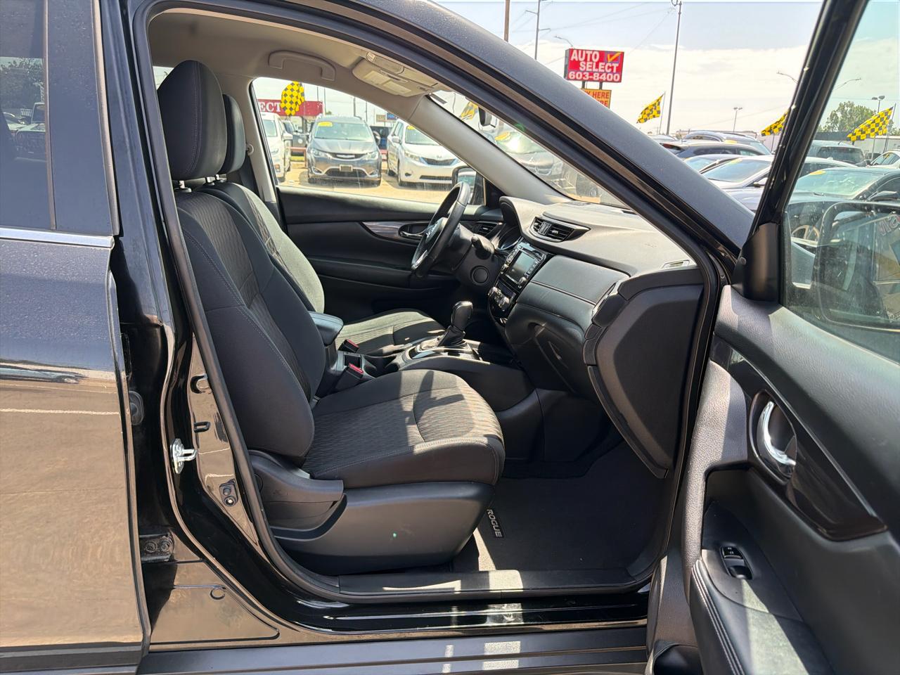 Nissan Rogue AWD SV 2018