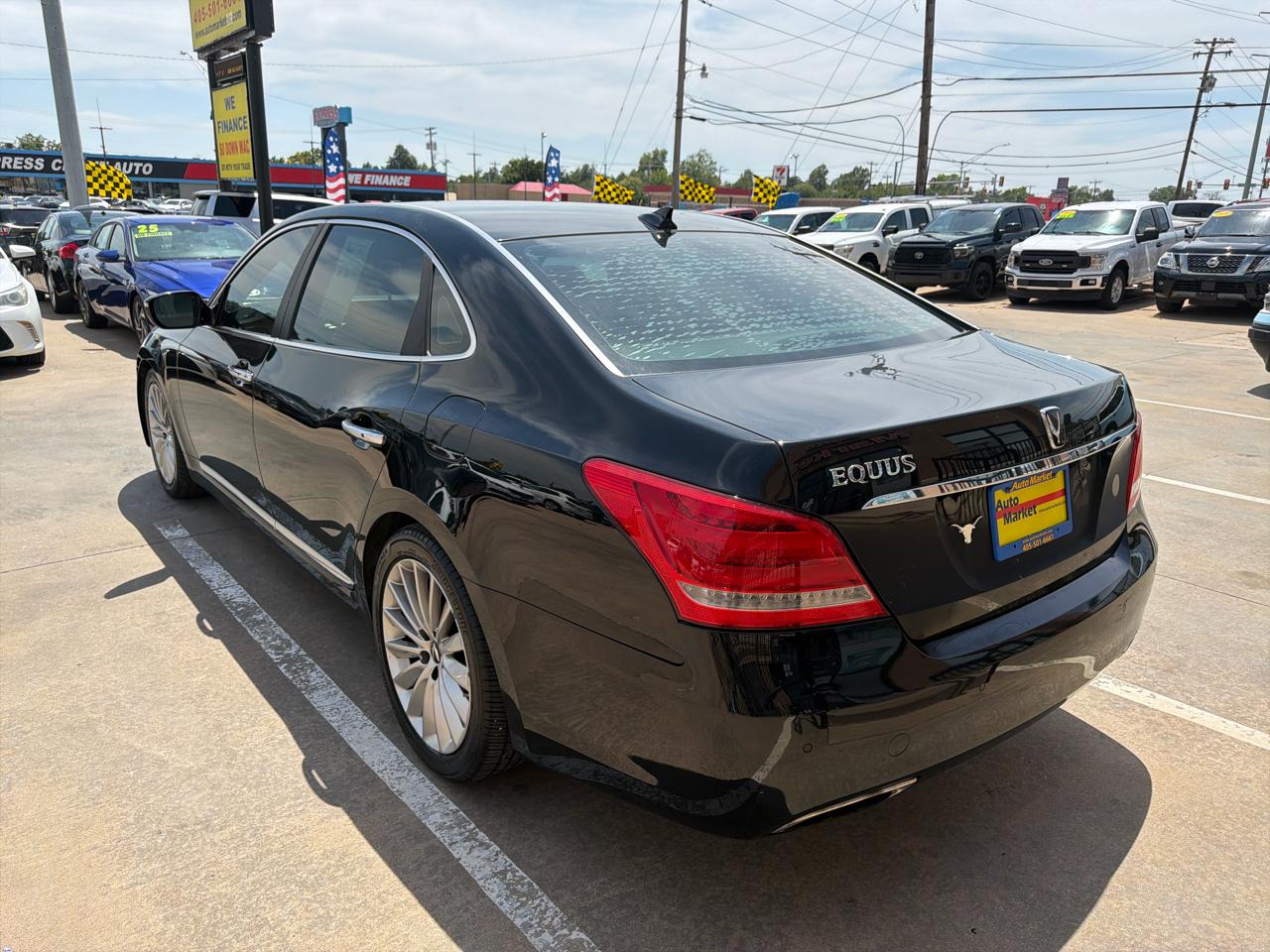 Hyundai Equus 4dr Sdn Signature 2016