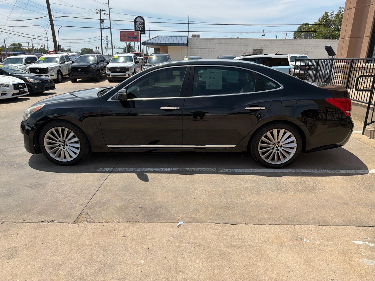 Hyundai Equus 4dr Sdn Signature 2016