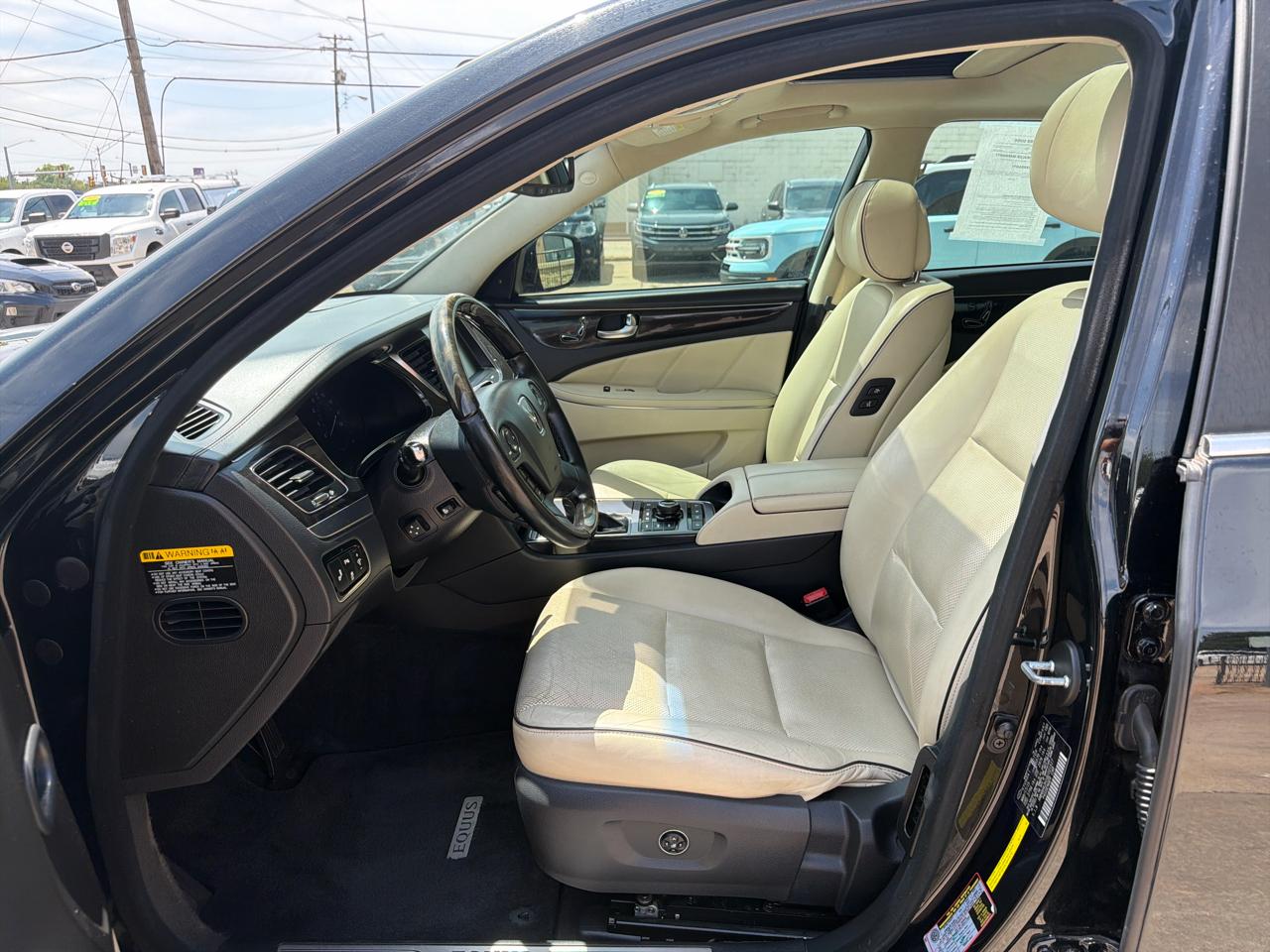 Hyundai Equus 4dr Sdn Signature 2016