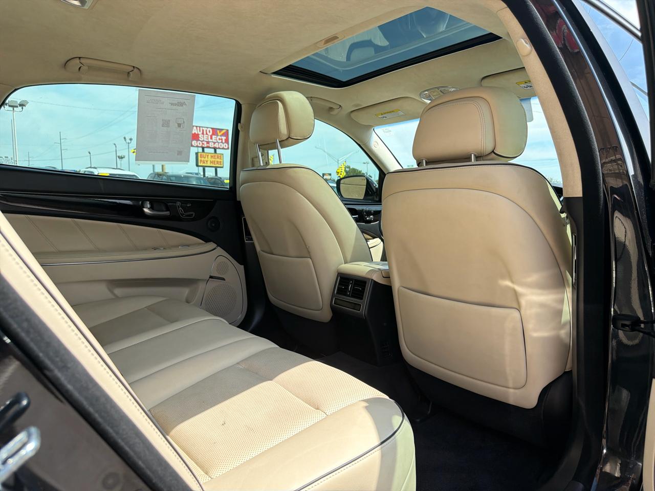 Hyundai Equus 4dr Sdn Signature 2016