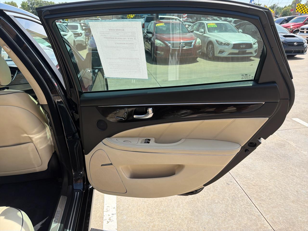 Hyundai Equus 4dr Sdn Signature 2016