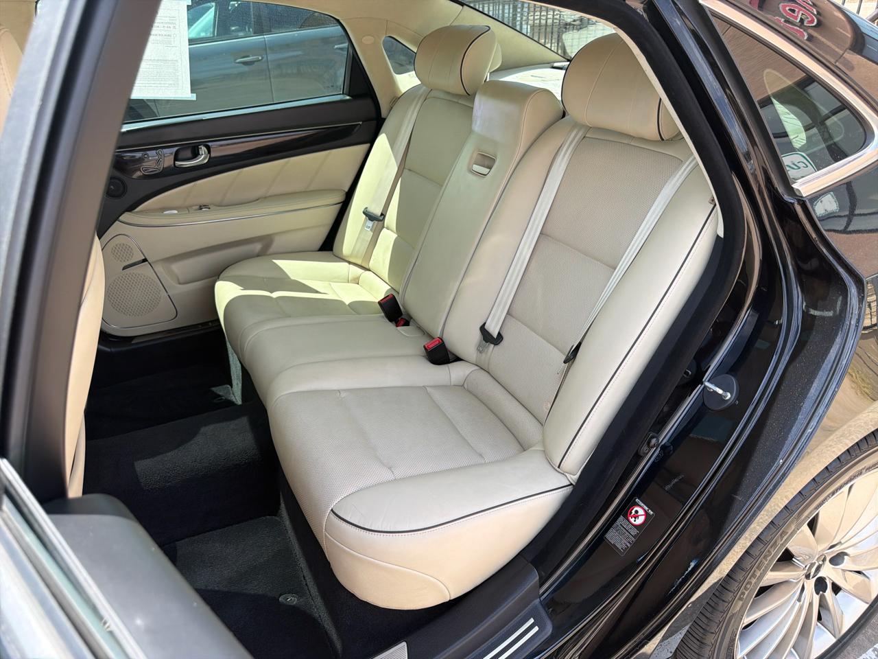 Hyundai Equus 4dr Sdn Signature 2016