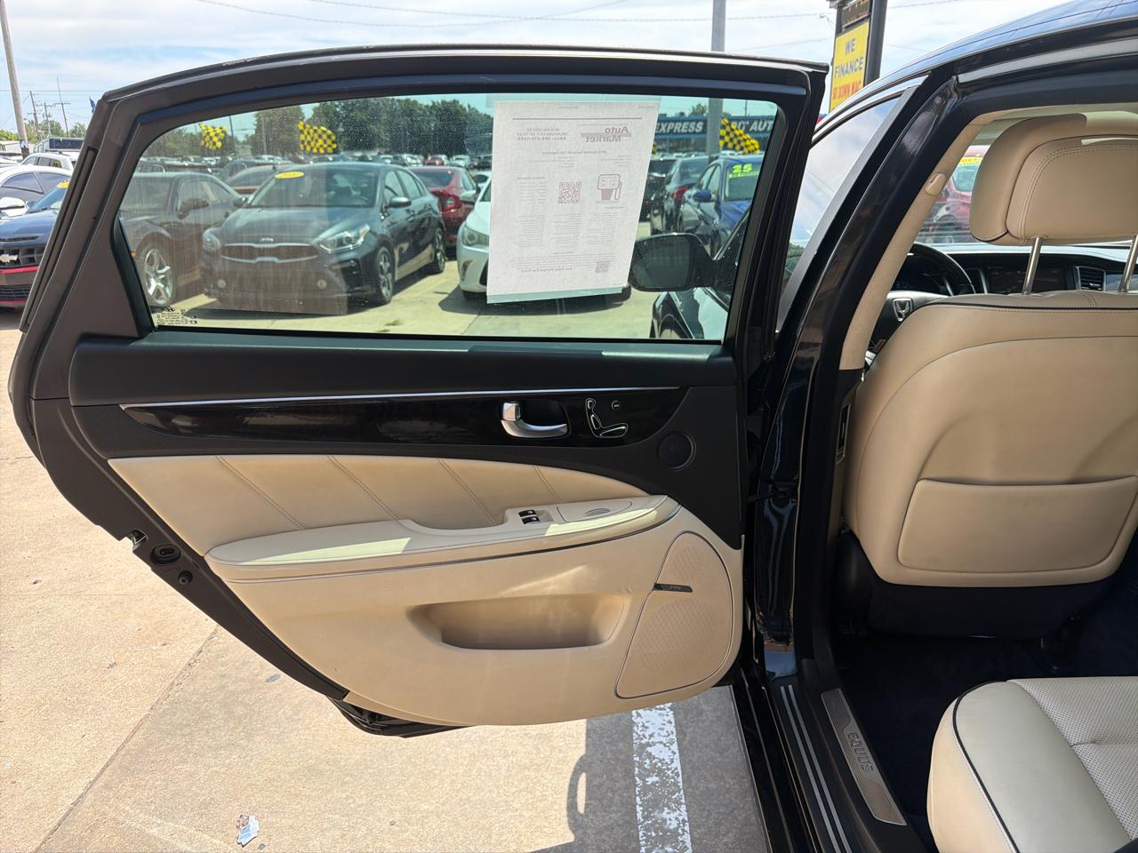 Hyundai Equus 4dr Sdn Signature 2016