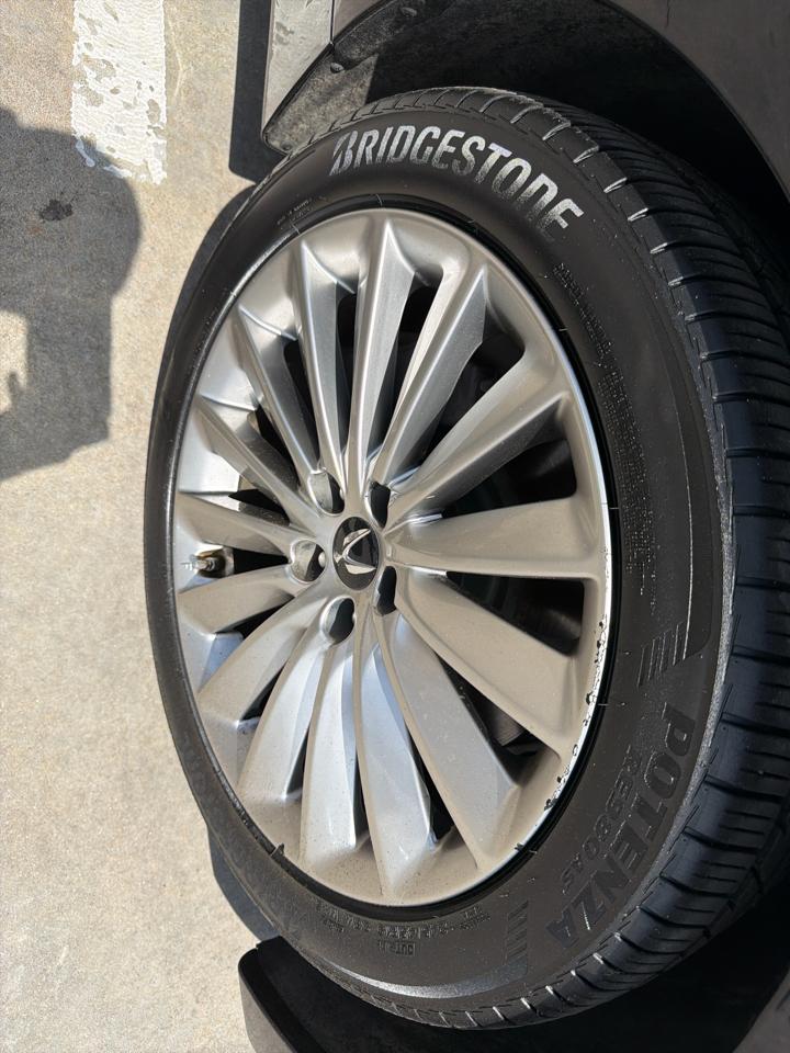 Hyundai Equus 4dr Sdn Signature 2016