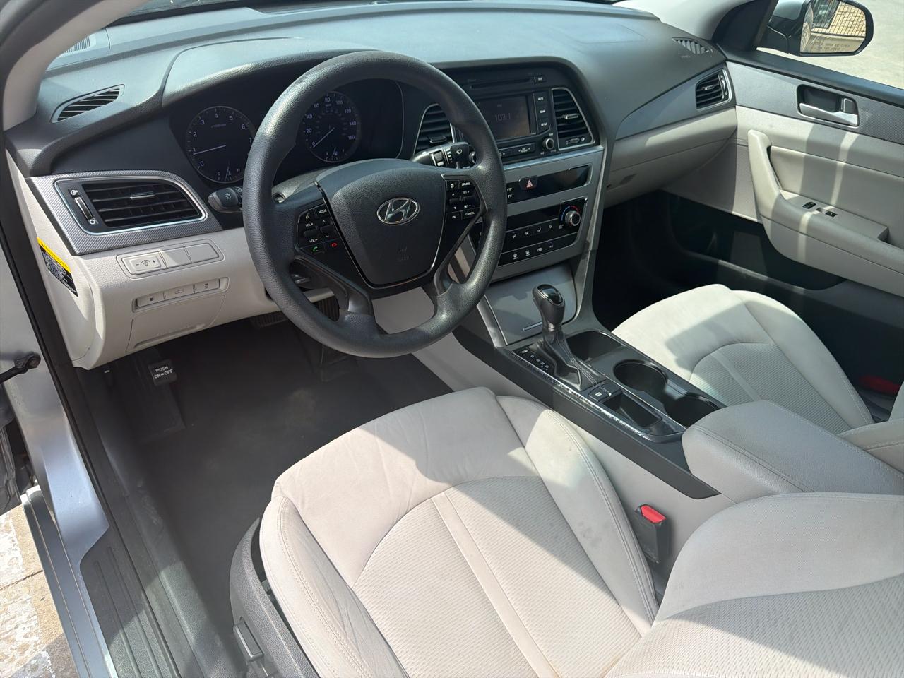 Hyundai Sonata 4dr Sdn 2.4L SE PZEV 2015