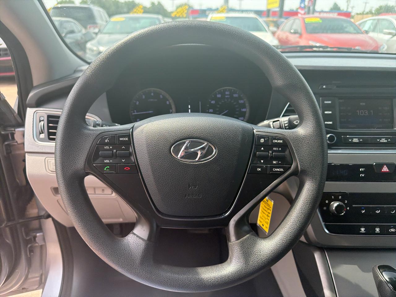 Hyundai Sonata 4dr Sdn 2.4L SE PZEV 2015