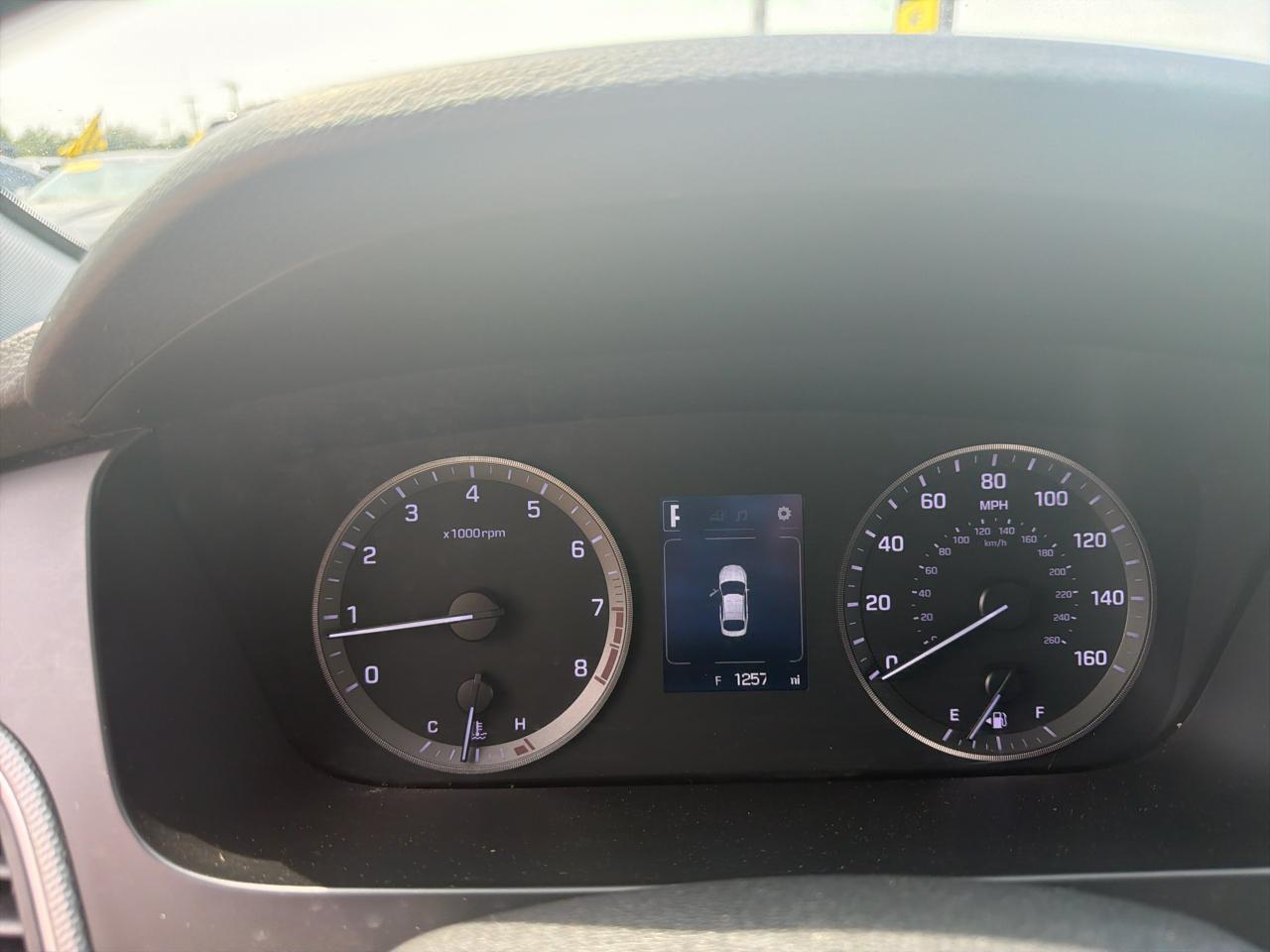 Hyundai Sonata 4dr Sdn 2.4L SE PZEV 2015