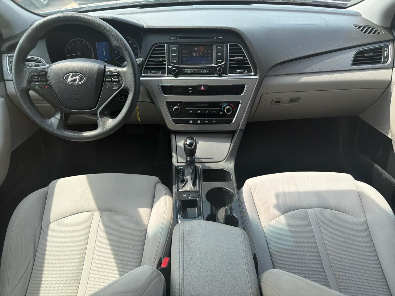 Hyundai Sonata 4dr Sdn 2.4L SE PZEV 2015