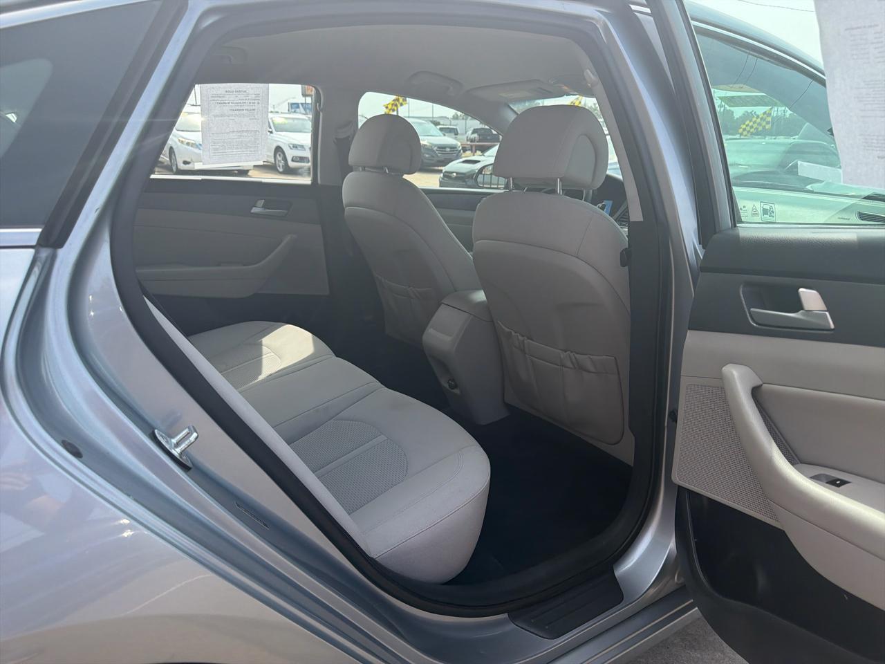 Hyundai Sonata 4dr Sdn 2.4L SE PZEV 2015