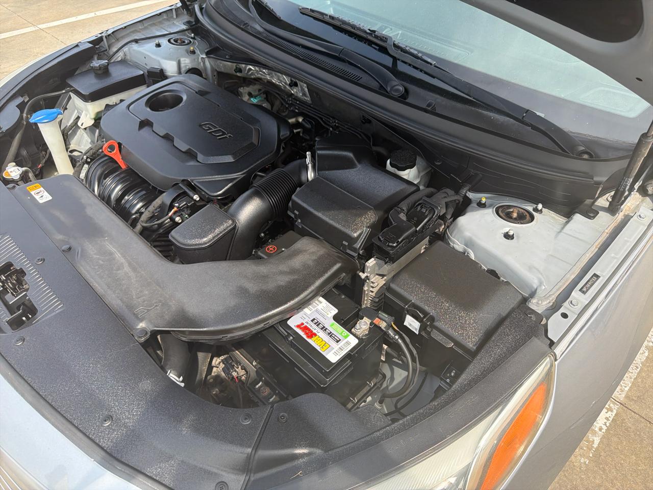 Hyundai Sonata 4dr Sdn 2.4L SE PZEV 2015