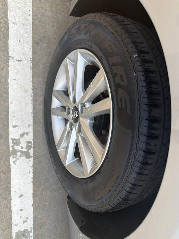 Hyundai Sonata 4dr Sdn 2.4L SE PZEV 2015