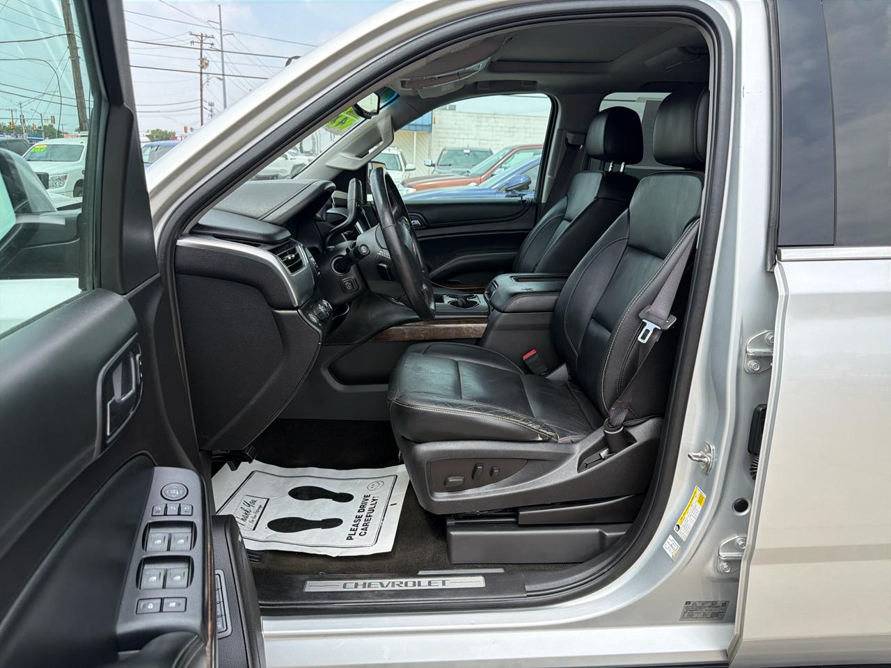 Chevrolet Tahoe 4WD 4dr LT 2016