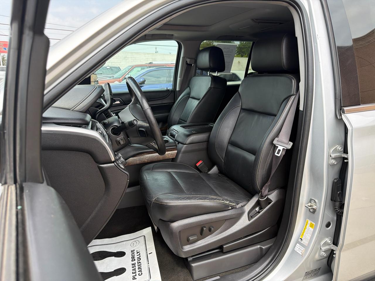 Chevrolet Tahoe 4WD 4dr LT 2016