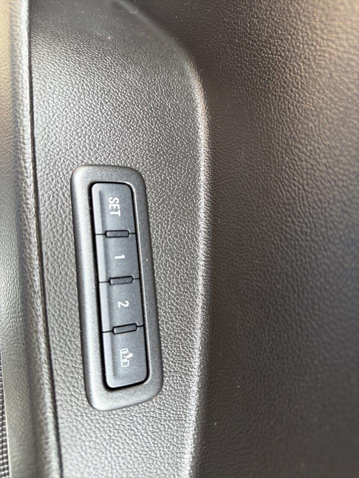 Chevrolet Tahoe 4WD 4dr LT 2016