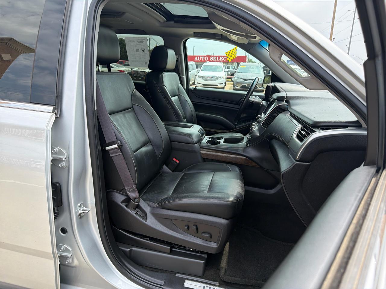 Chevrolet Tahoe 4WD 4dr LT 2016