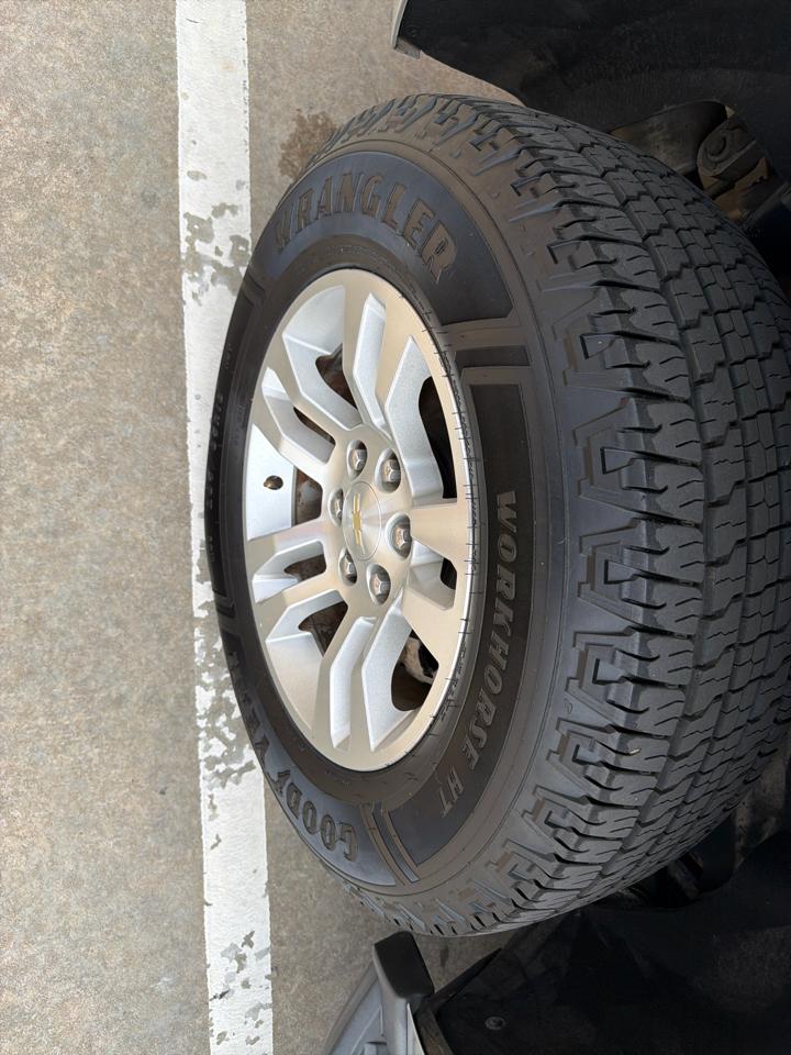 Chevrolet Tahoe 4WD 4dr LT 2016