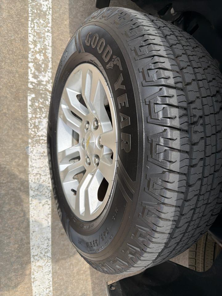 Chevrolet Tahoe 4WD 4dr LT 2016