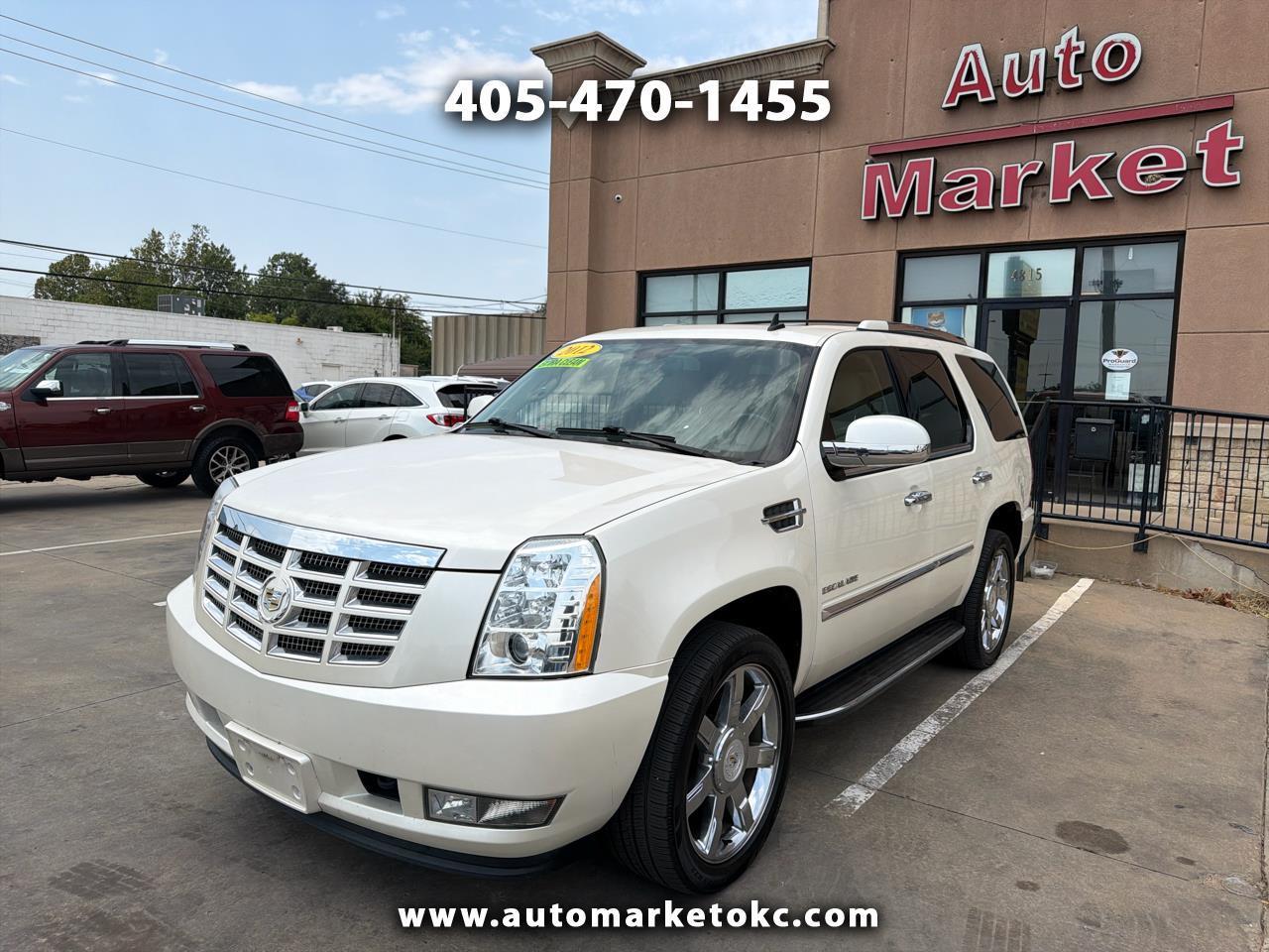 Cadillac Escalade 2WD 4dr Luxury 2012