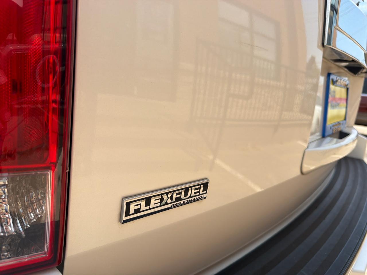 Cadillac Escalade 2WD 4dr Luxury 2012