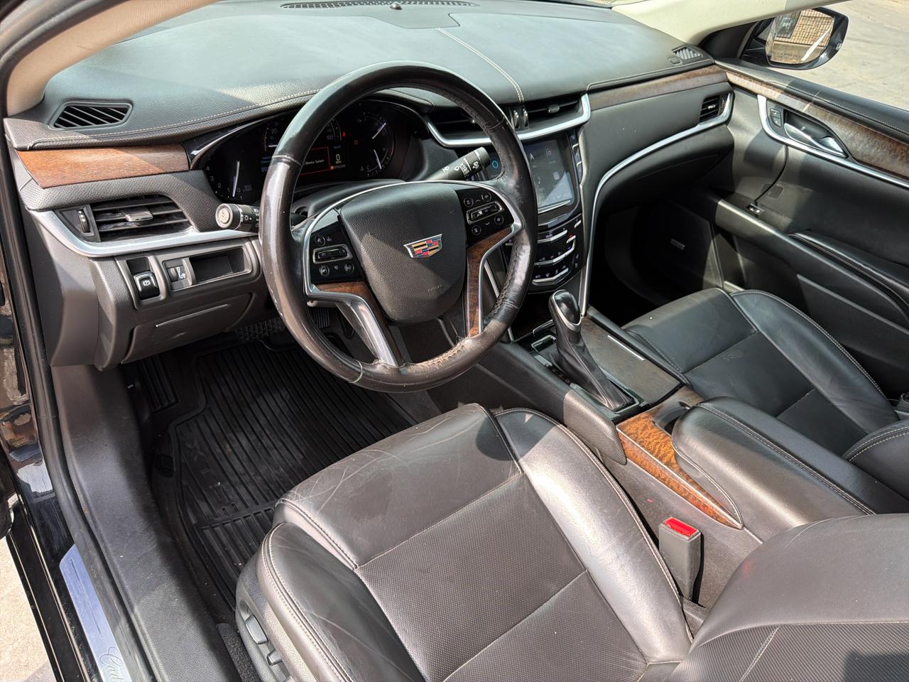 Cadillac XTS 4dr Sdn Luxury FWD 2018