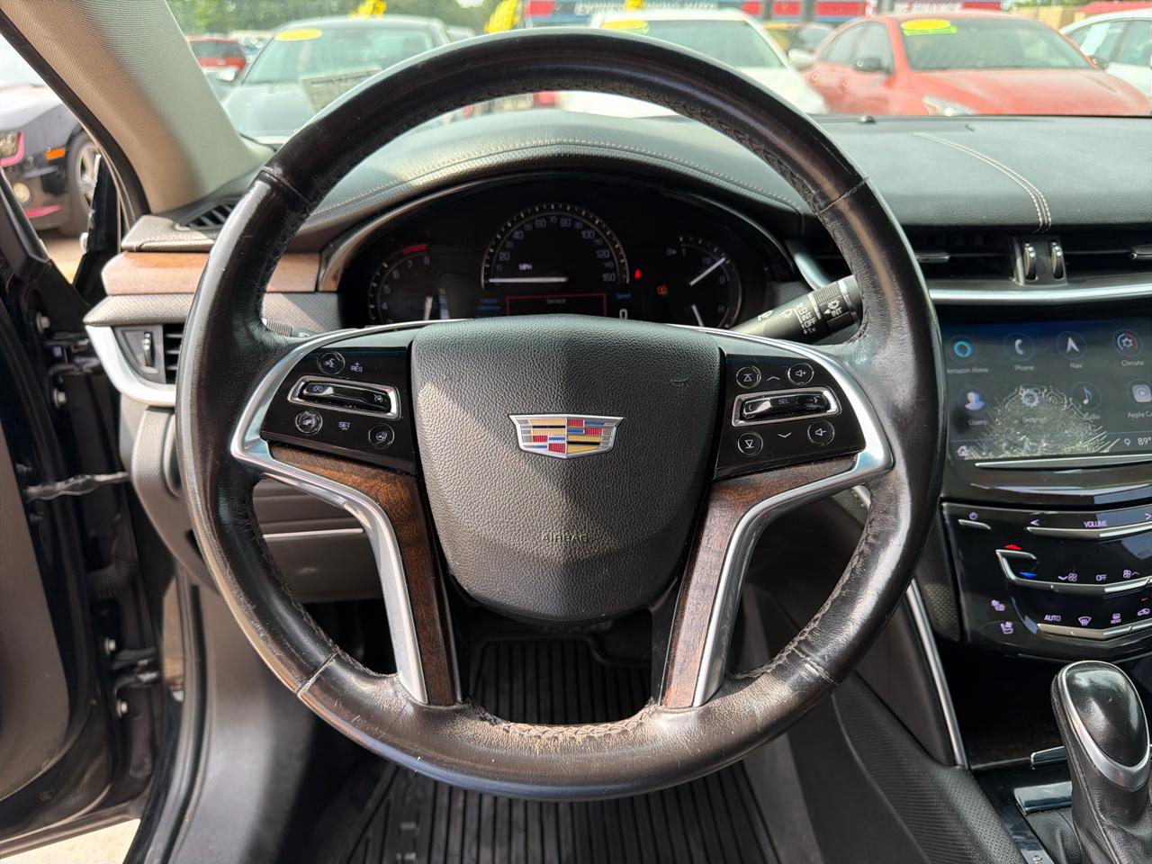 Cadillac XTS 4dr Sdn Luxury FWD 2018