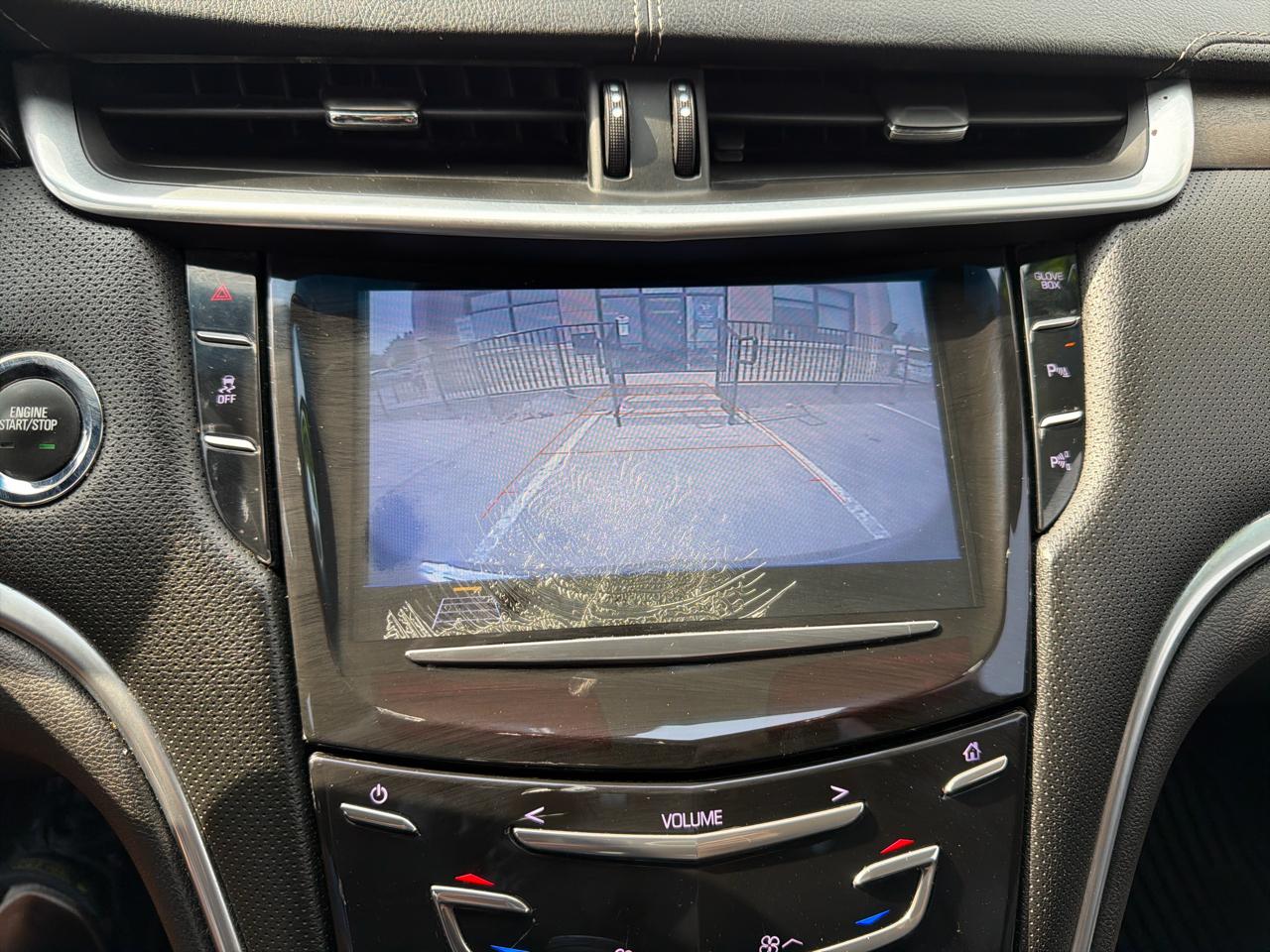 Cadillac XTS 4dr Sdn Luxury FWD 2018