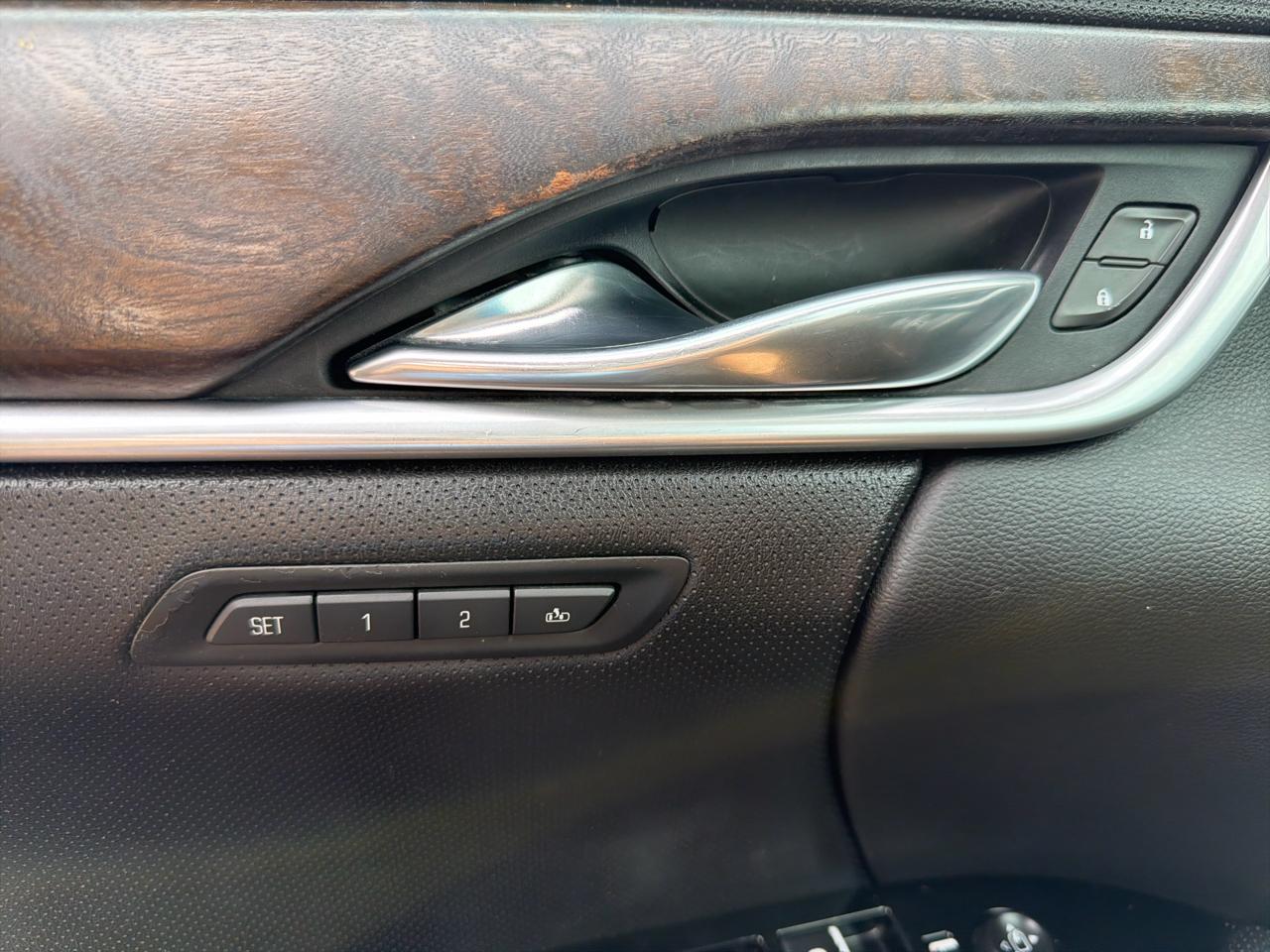 Cadillac XTS 4dr Sdn Luxury FWD 2018