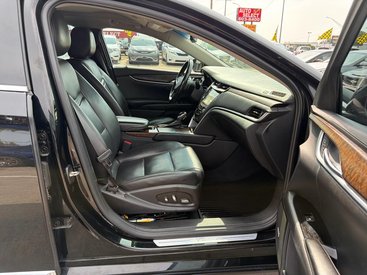 Cadillac XTS 4dr Sdn Luxury FWD 2018