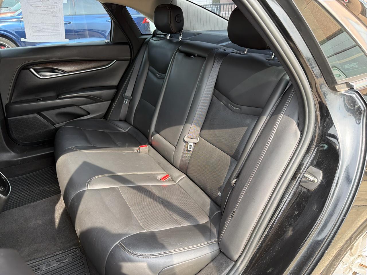 Cadillac XTS 4dr Sdn Luxury FWD 2018
