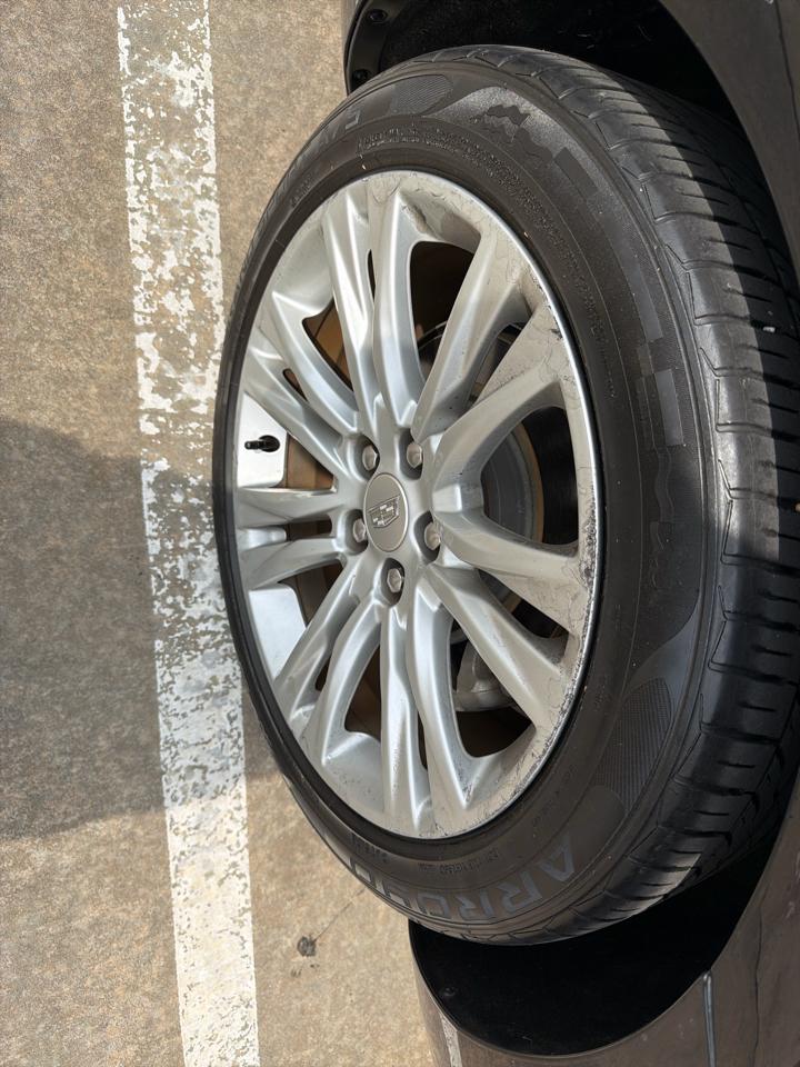 Cadillac XTS 4dr Sdn Luxury FWD 2018