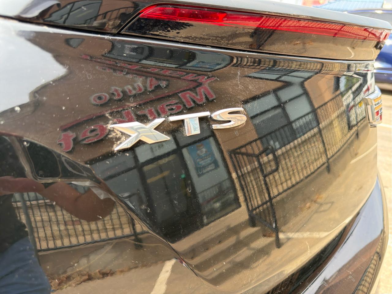 Cadillac XTS 4dr Sdn Luxury FWD 2018