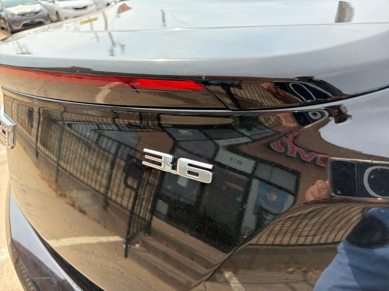 Cadillac XTS 4dr Sdn Luxury FWD 2018