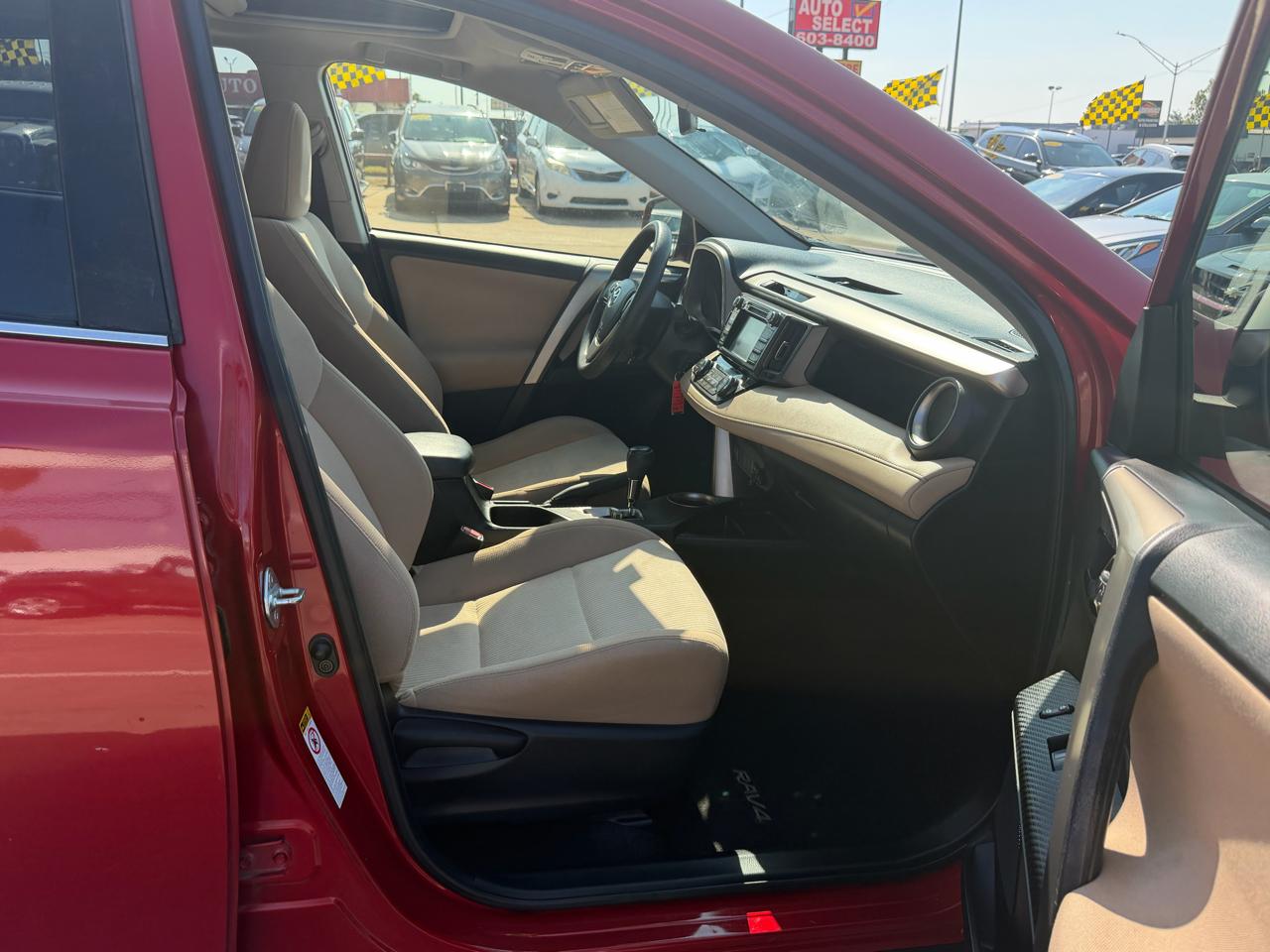Toyota RAV4 FWD 4dr XLE (Natl) 2015