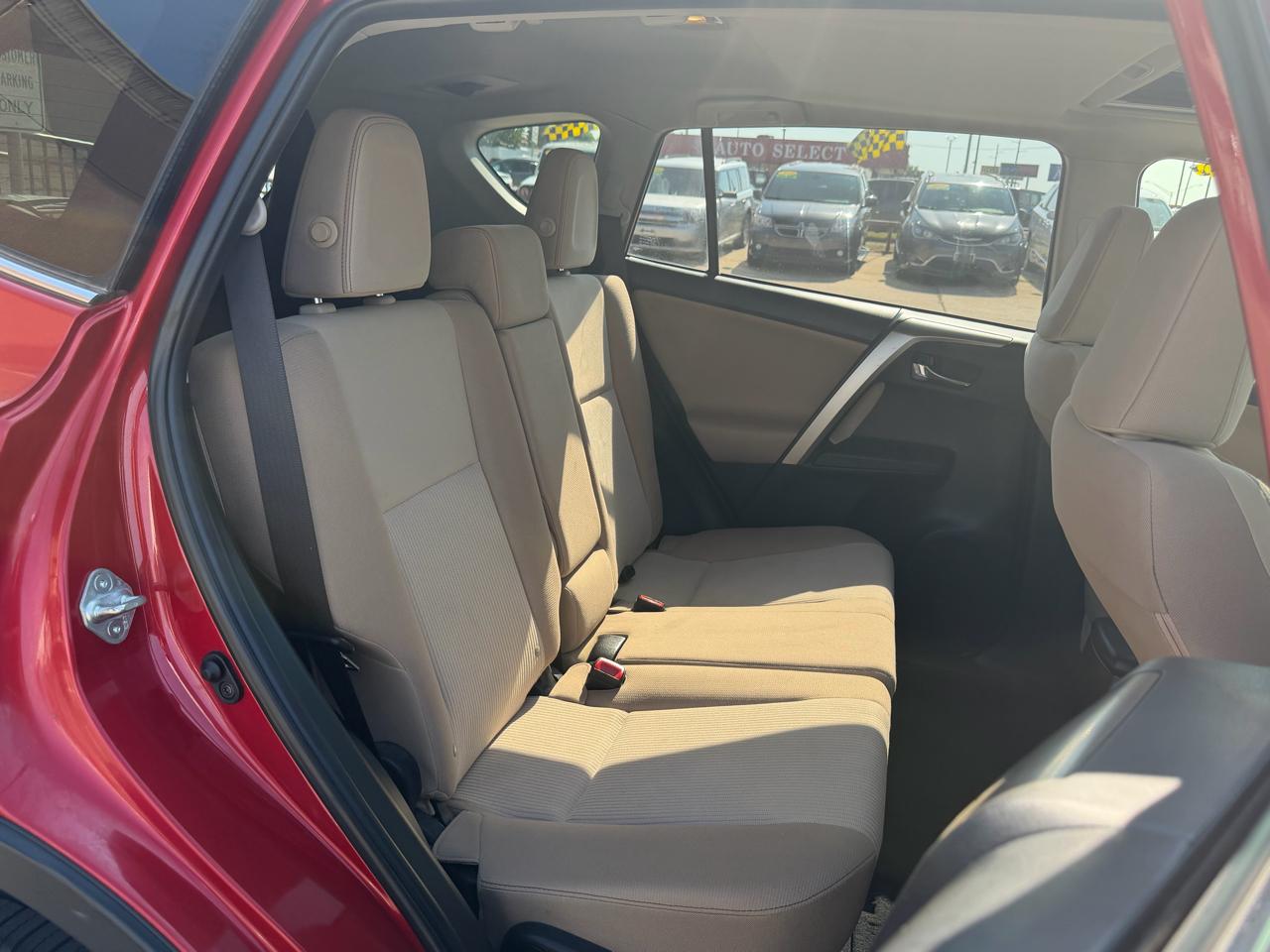Toyota RAV4 FWD 4dr XLE (Natl) 2015