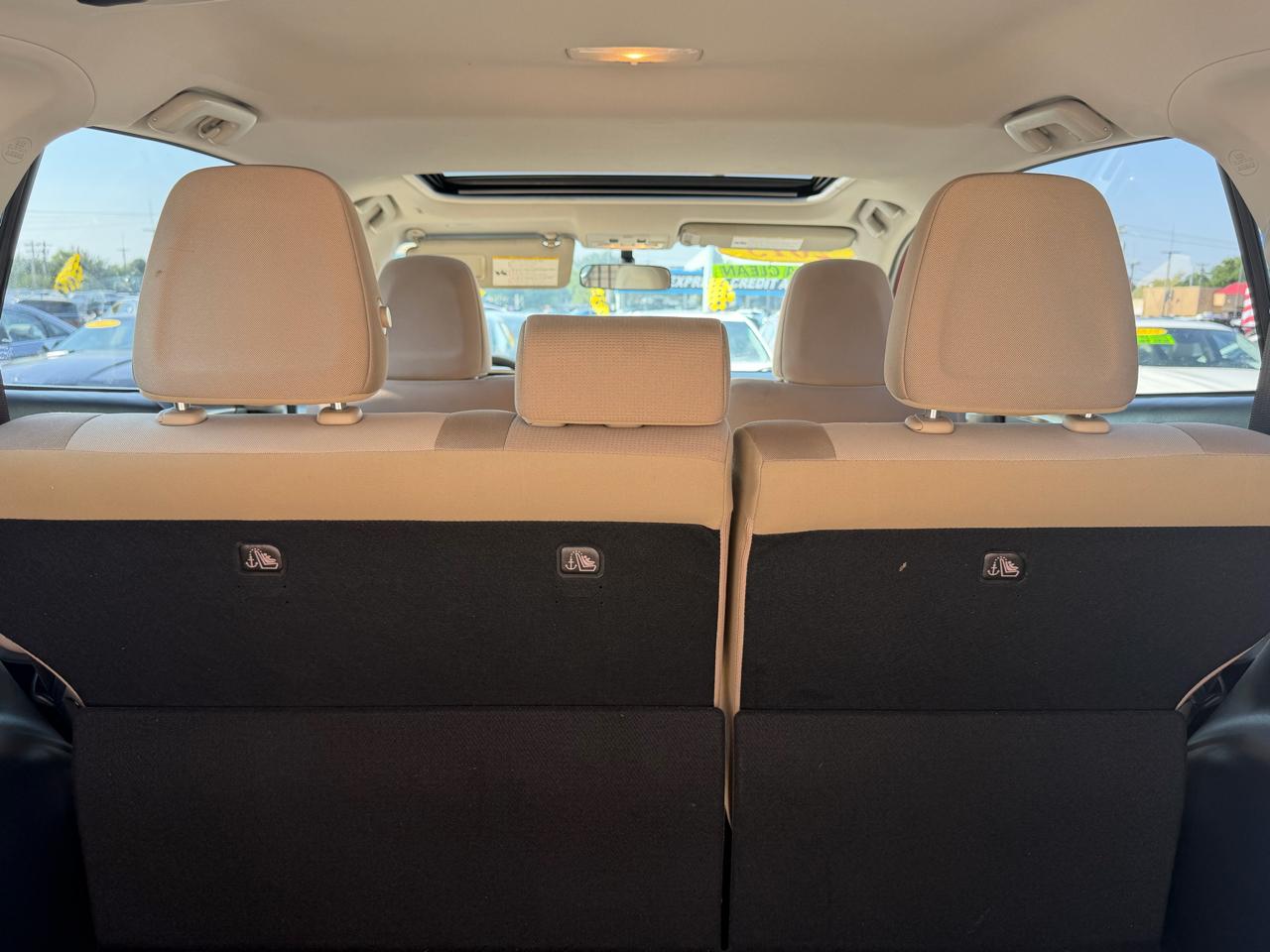 Toyota RAV4 FWD 4dr XLE (Natl) 2015