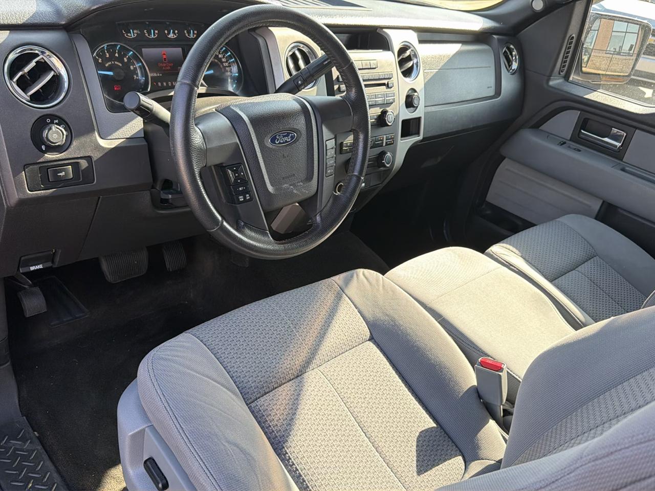 Ford F-150 4WD SuperCab 145" Lariat 2012