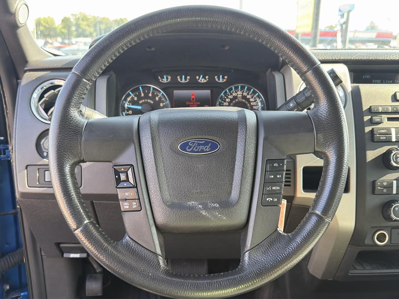 Ford F-150 4WD SuperCab 145" Lariat 2012