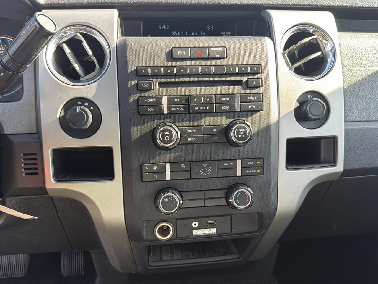 Ford F-150 4WD SuperCab 145" Lariat 2012