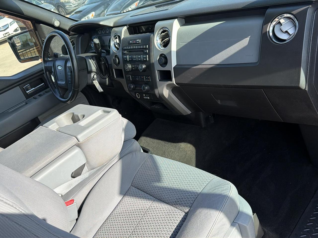 Ford F-150 4WD SuperCab 145" Lariat 2012