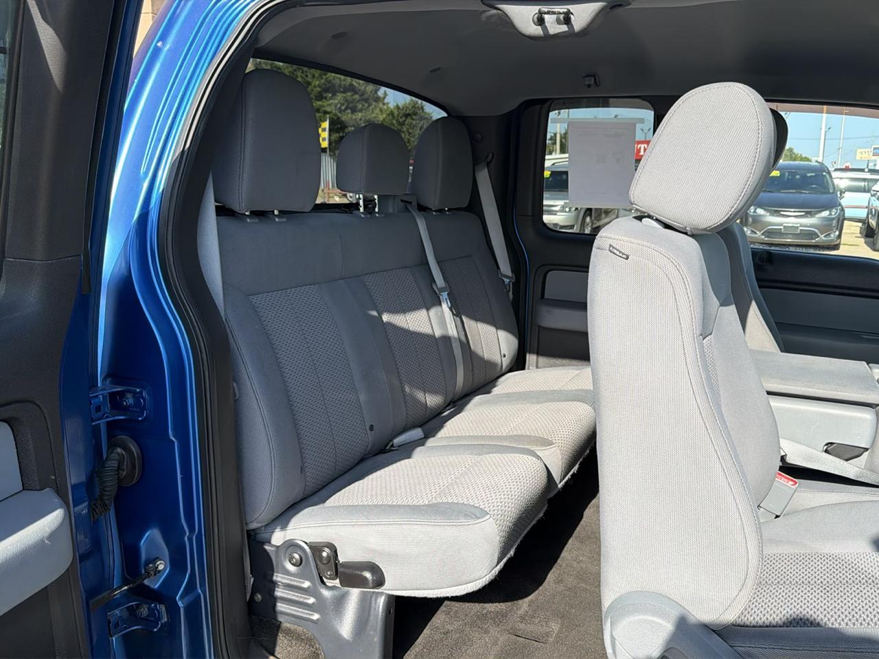 Ford F-150 4WD SuperCab 145" Lariat 2012