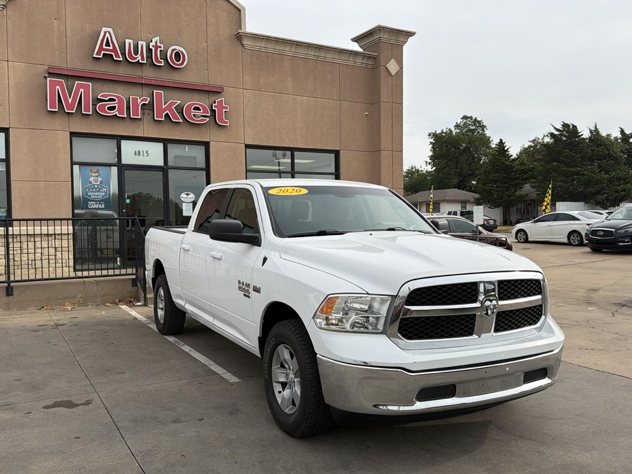 RAM 1500 Classic SLT 4x4 Crew Cab 6'4" Box 2020