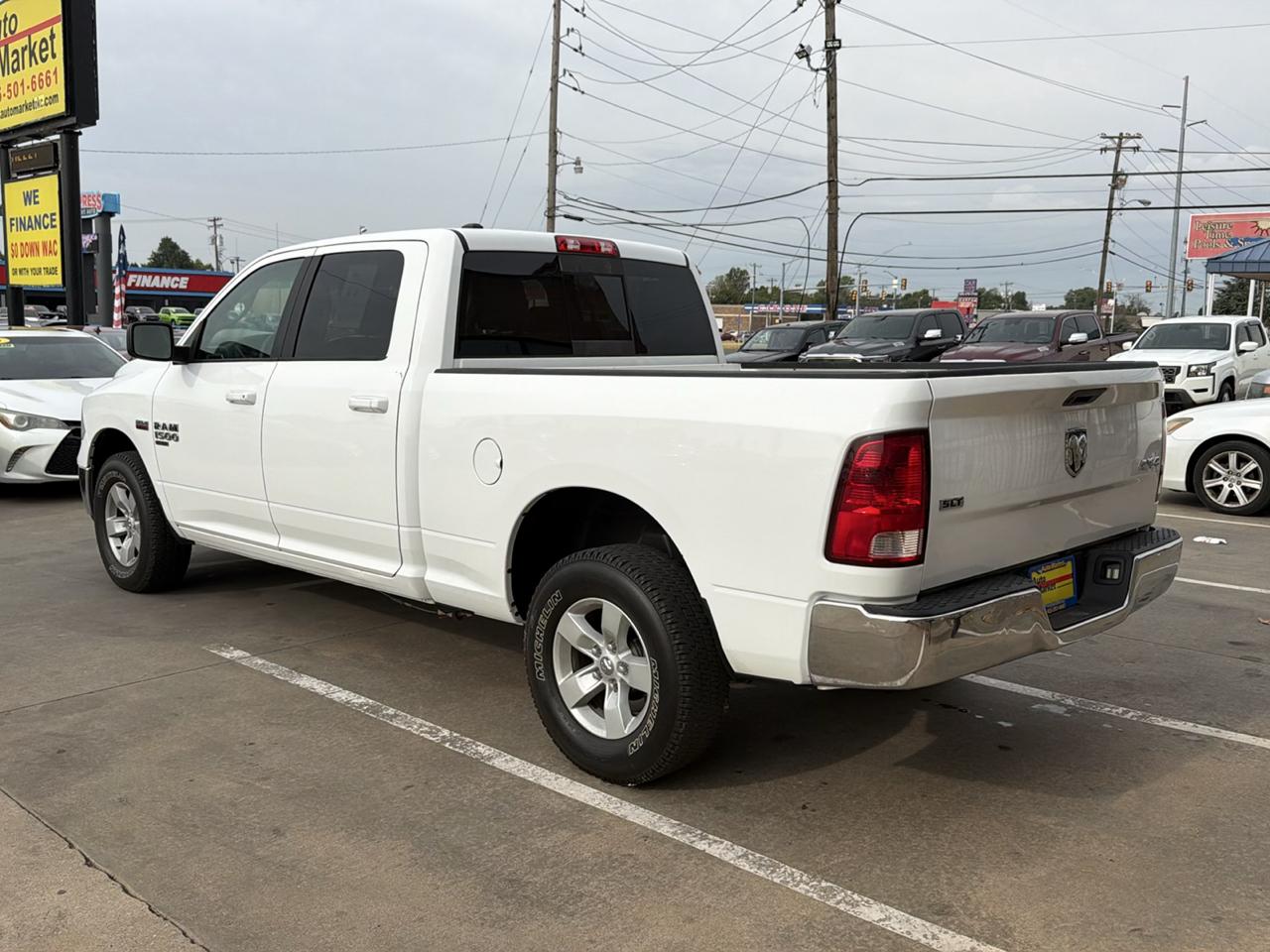 RAM 1500 Classic SLT 4x4 Crew Cab 6'4" Box 2020