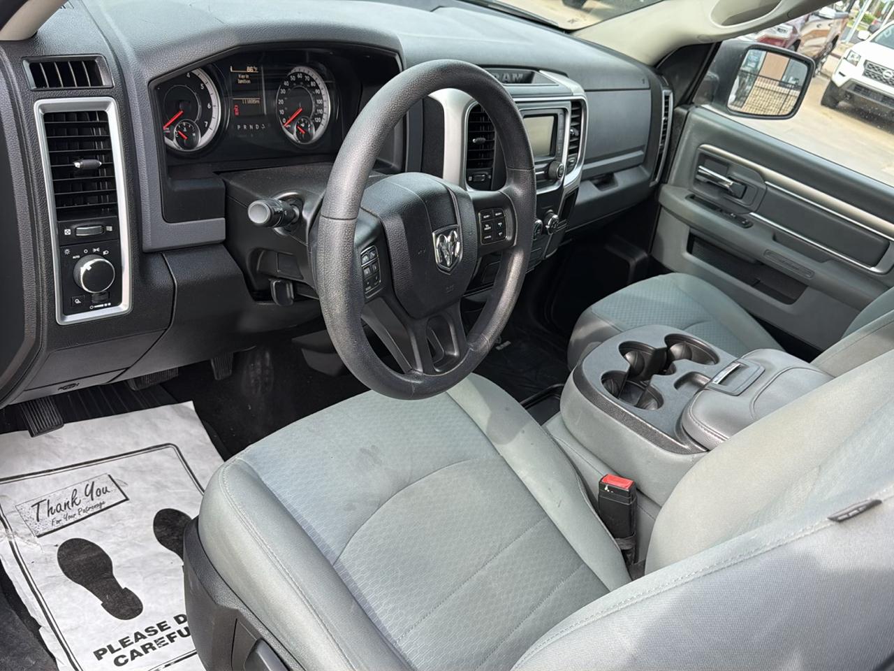 RAM 1500 Classic SLT 4x4 Crew Cab 6'4" Box 2020