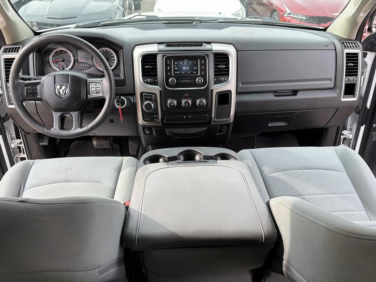 RAM 1500 Classic SLT 4x4 Crew Cab 6'4" Box 2020