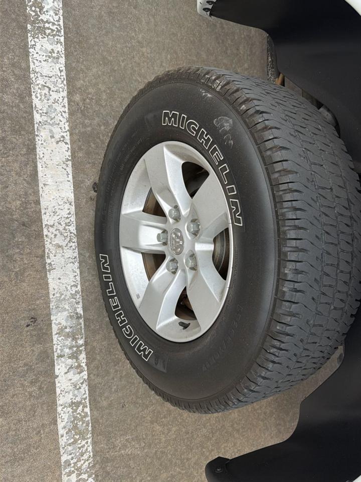 RAM 1500 Classic SLT 4x4 Crew Cab 6'4" Box 2020