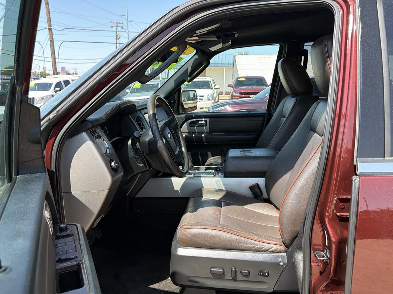 Ford Expedition 4WD 4dr King Ranch 2015